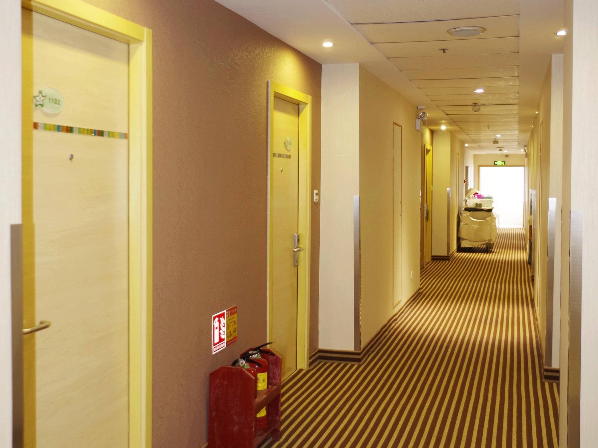 City Star Ji Feng Branch Kunming Bagian luar foto